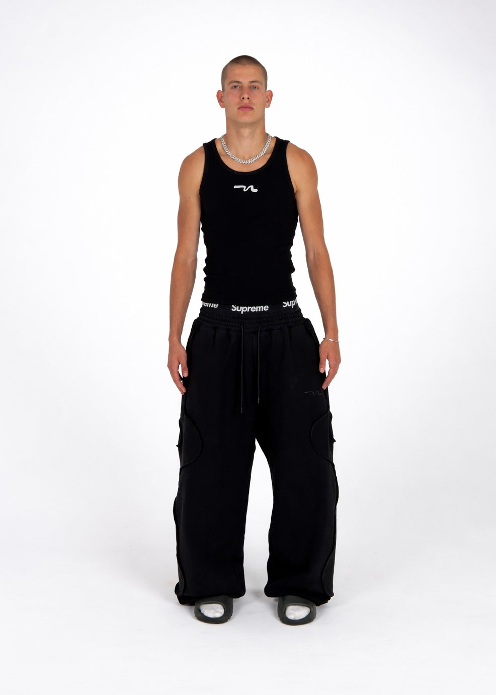 "MAEGY" SWEATPANTS BLACK
